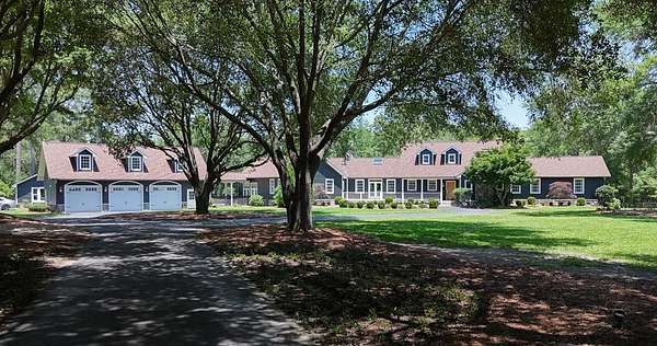 10.8 Acres of Land with Home for Sale in Thomasville, Georgia