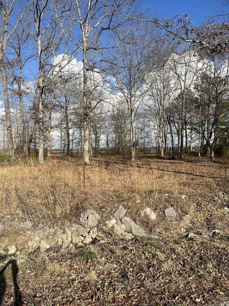 2 Acres of Residential Land for Sale in Manchester, Tennessee