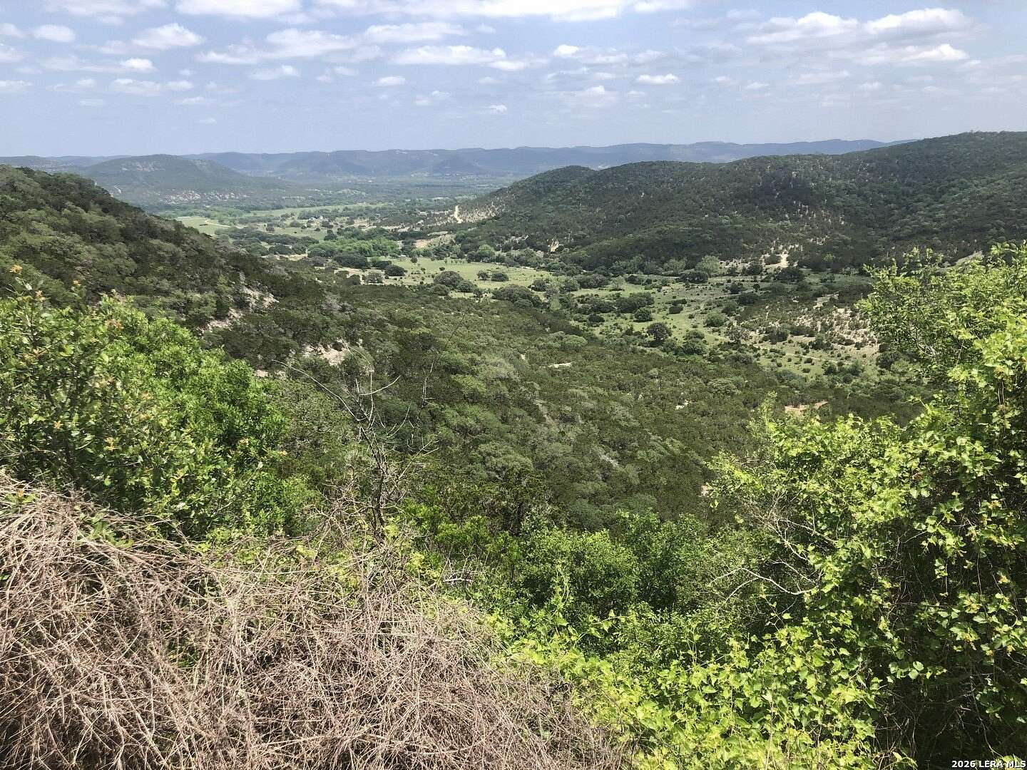 10 Acres of Land for Sale in Tarpley, Texas