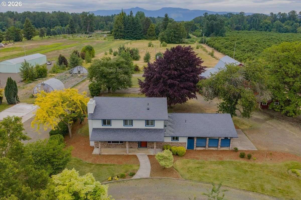 9.72 Acres of Land with Home for Sale in Junction City, Oregon