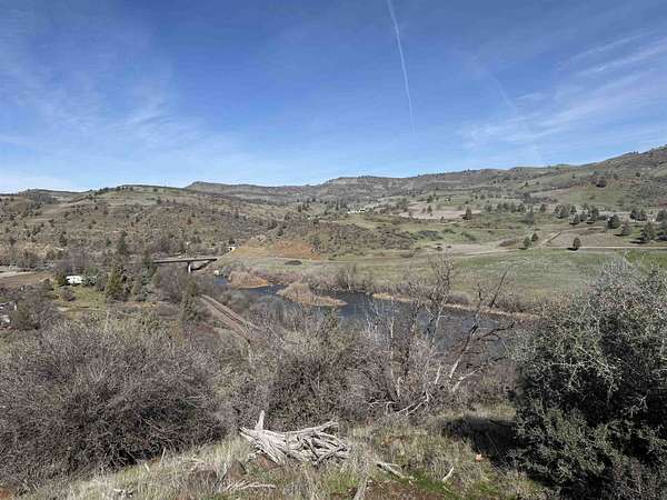 2 Acres of Residential Land for Sale in Hornbrook, California