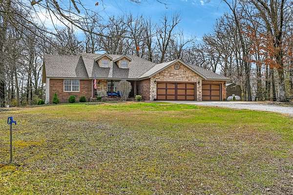 4.9 Acres of Land with Home for Sale in Billings, Missouri