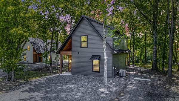 1.5 Acres of Land with Home for Sale in Pangburn, Arkansas