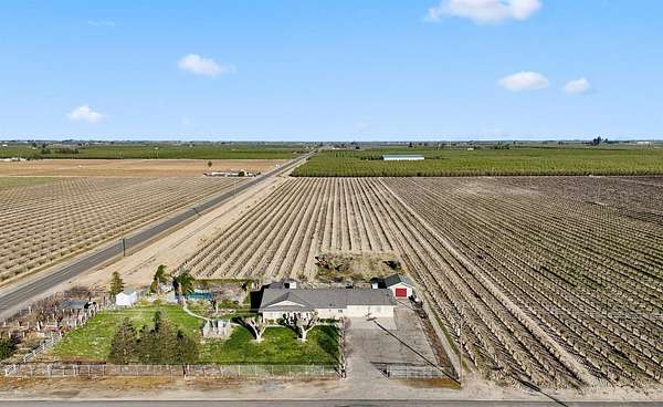 10 Acres of Land with Home for Sale in Kerman, California
