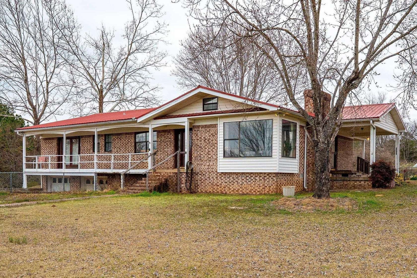 28 Acres of Land with Home for Sale in Bee Branch, Arkansas