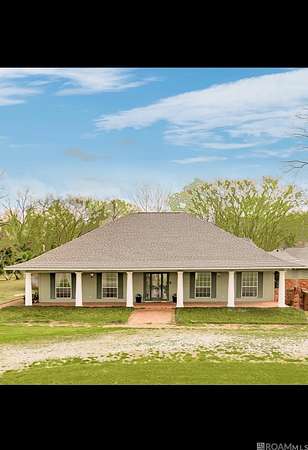 4.78 Acres of Land with Home for Sale in Zachary, Louisiana