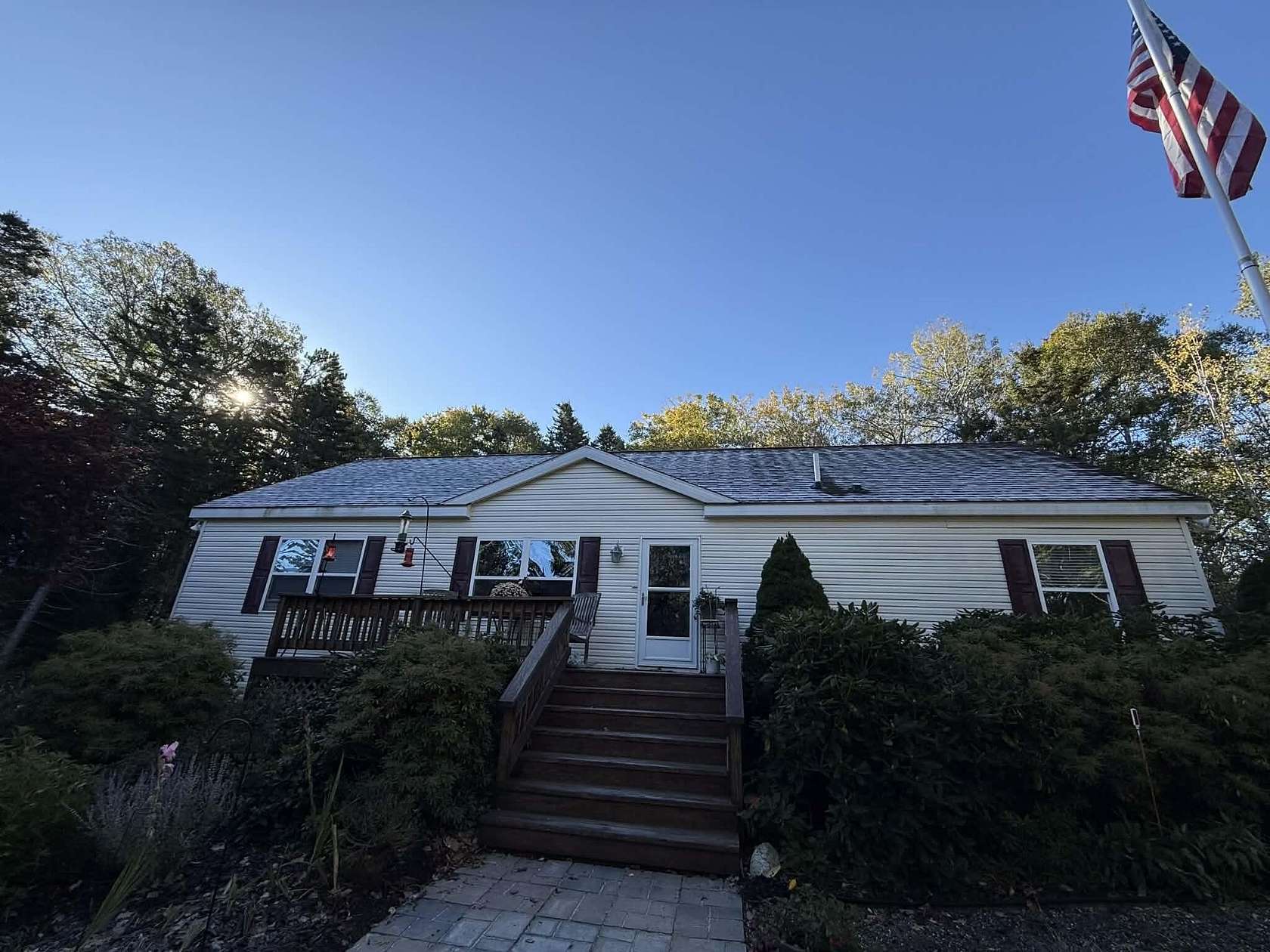 14.3 Acres of Land with Home for Sale in Friendship, Maine