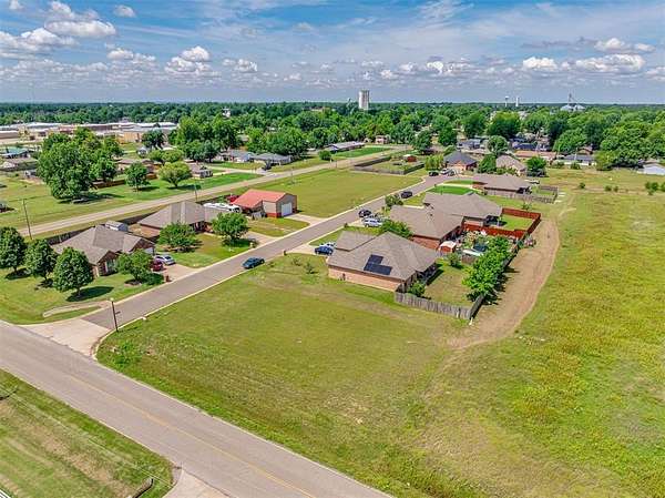 0.2 Acres of Residential Land for Sale in Crescent, Oklahoma