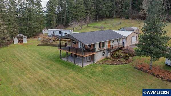 34.5 Acres of Recreational Land with Home for Sale in Lebanon, Oregon