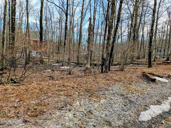 0.36 Acres of Residential Land for Sale in Lake Ariel, Pennsylvania