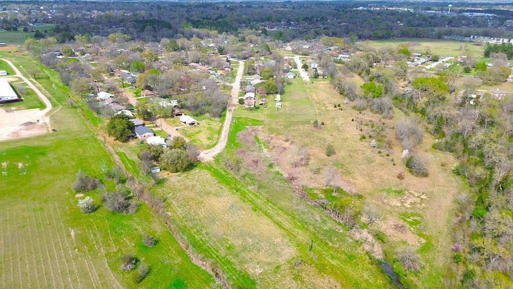 5.23 Acres of Residential Land for Sale in Crockett, Texas