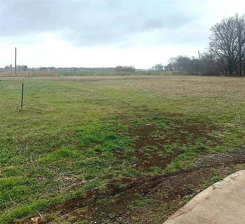 0.94 Acres of Residential Land for Sale in Shawnee, Oklahoma