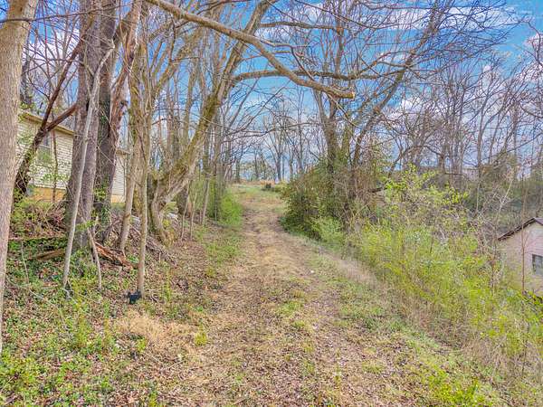 0.9 Acres of Residential Land for Sale in McMinnville, Tennessee