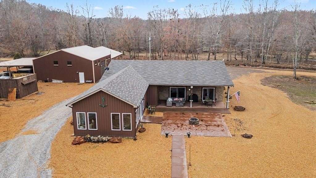 14.7 Acres of Recreational Land with Home for Sale in Buchanan, Tennessee