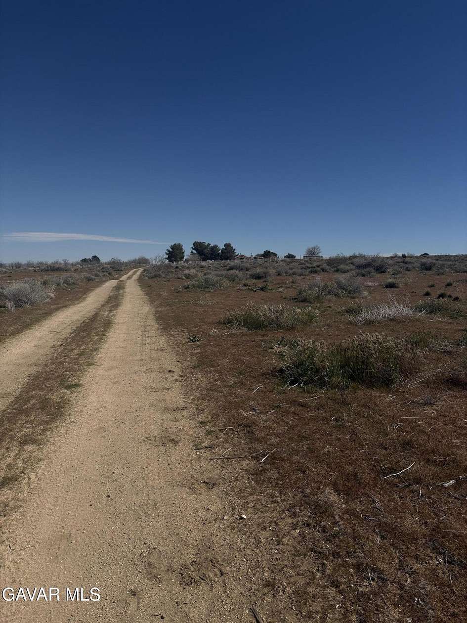 2.5 Acres of Residential Land for Sale in Llano, California