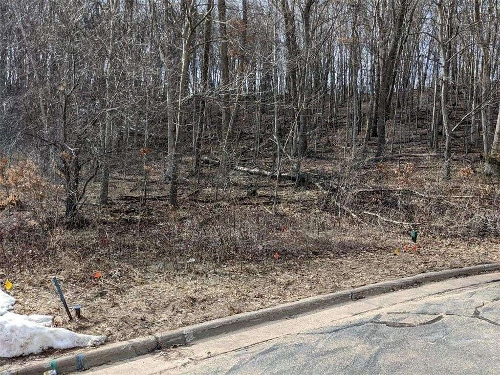 0.56 Acres of Residential Land for Sale in Eau Claire, Wisconsin