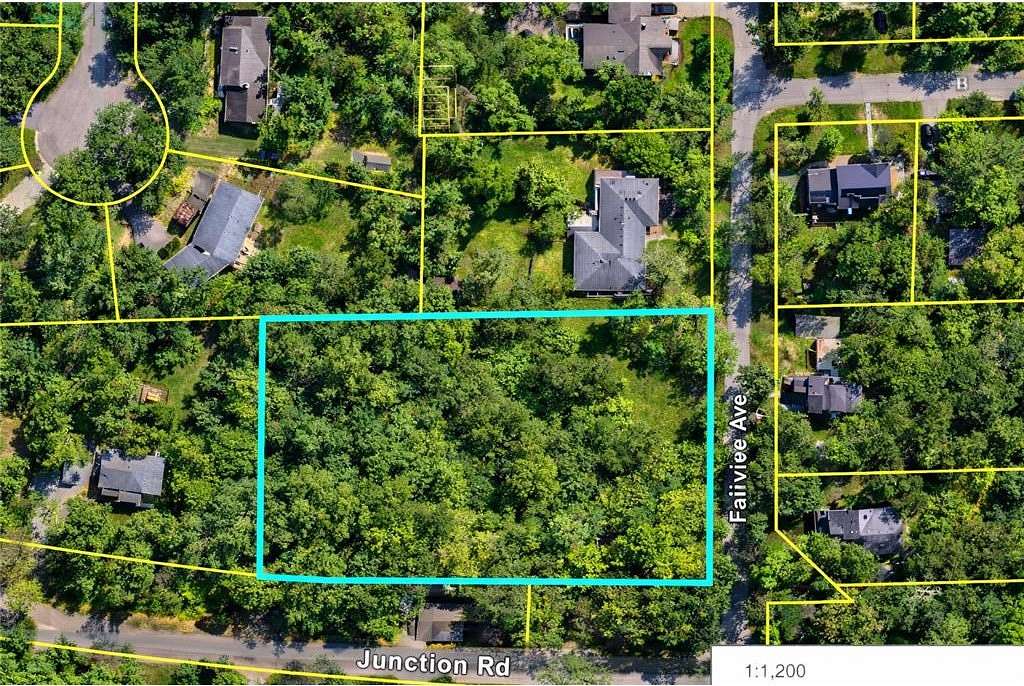 1 Acre of Residential Land for Sale in Minnetonka, Minnesota