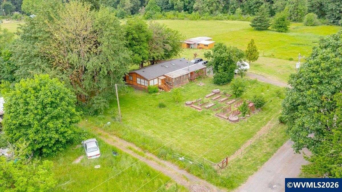2.66 Acres of Land with Home for Sale in Stayton, Oregon