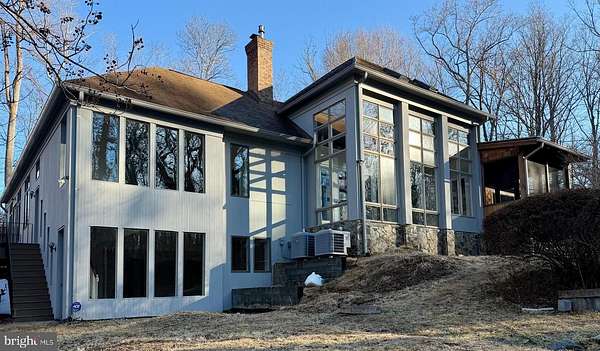 3.73 Acres of Land with Home for Sale in Great Falls, Virginia