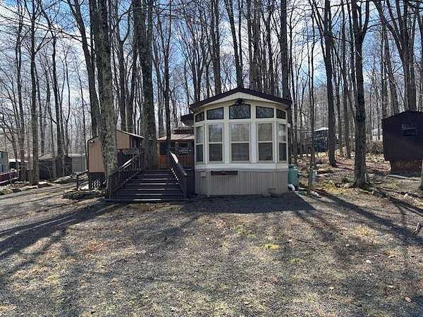 0.25 Acres of Residential Land for Sale in Gouldsboro, Pennsylvania