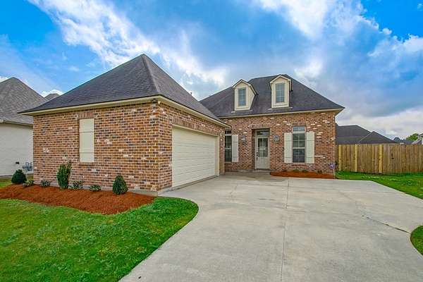 56 Acres of Land with Home for Sale in Prairieville, Louisiana