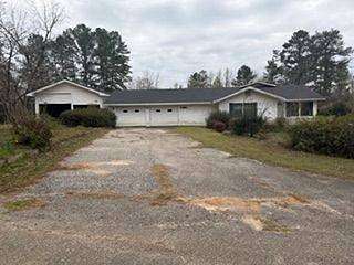 30 Acres of Land with Home for Sale in Jackson, Alabama