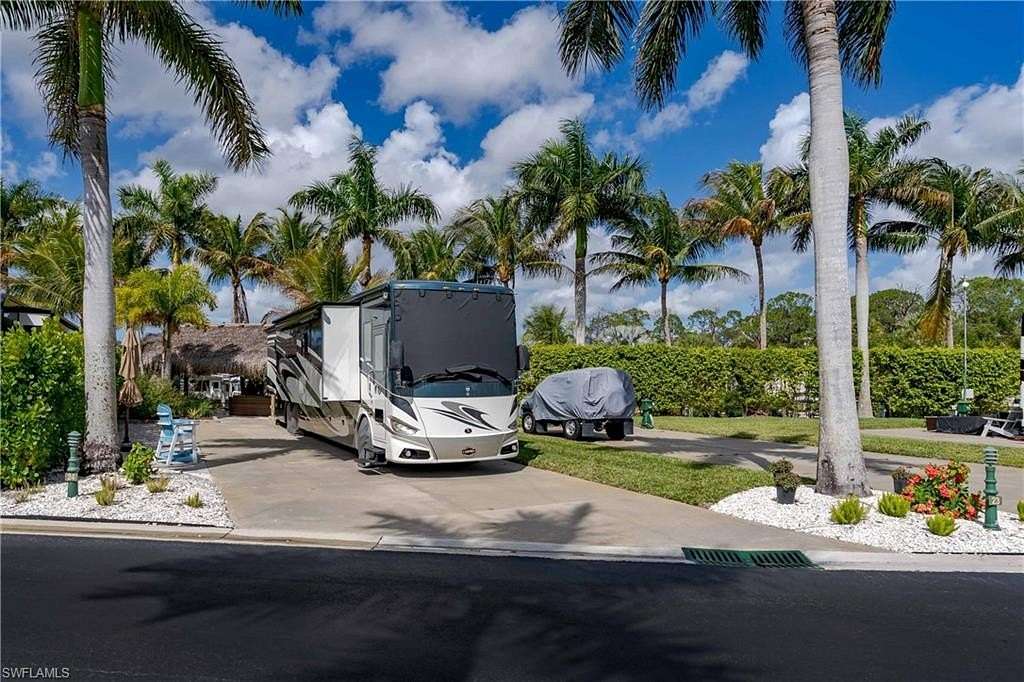 0.07 Acres of Land for Sale in Naples, Florida