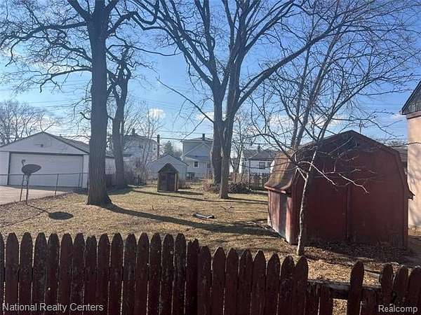 0.11 Acres of Residential Land for Sale in Eastpointe, Michigan