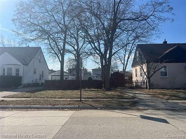 0.11 Acres of Residential Land for Sale in Eastpointe, Michigan