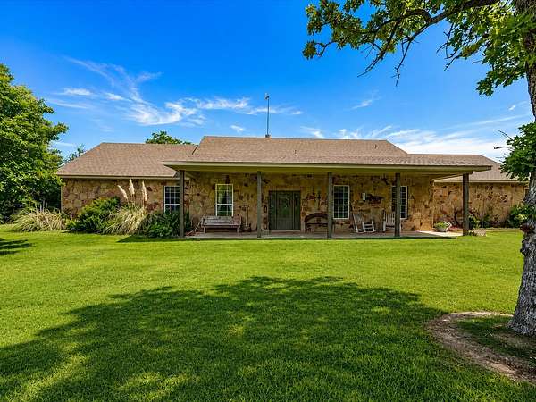 11.4 Acres of Land with Home for Sale in Paradise, Texas