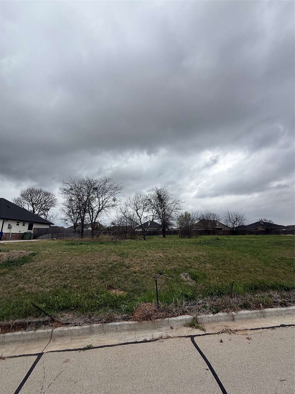 0.32 Acres of Residential Land for Sale in Waco, Texas