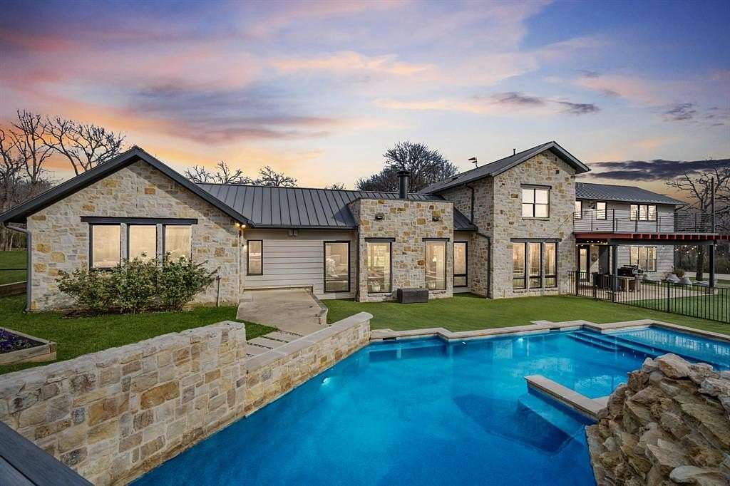 2.42 Acres of Land with Home for Sale in Hickory Creek, Texas