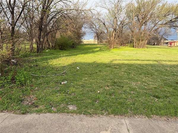 0.19 Acres of Mixed-Use Land for Sale in Fort Worth, Texas