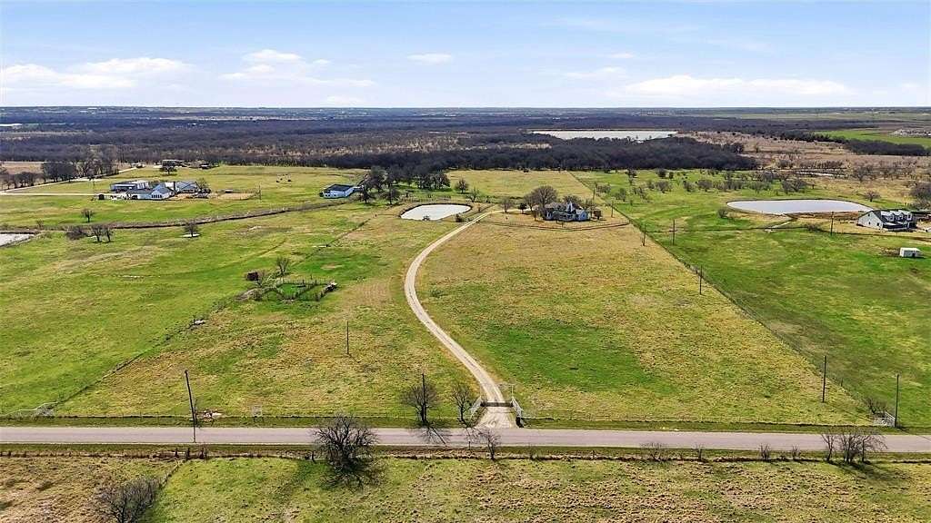 9.9 Acres of Residential Land for Sale in Gunter, Texas