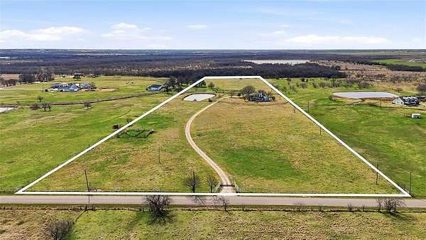20 Acres of Land for Sale in Gunter, Texas