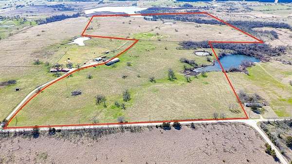 115 Acres of Agricultural & Residential Land for Sale in Corsicana, Texas