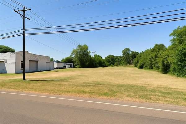 1.39 Acres of Residential Land for Sale in Sulphur Springs, Texas
