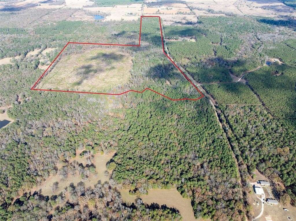 123 Acres of Recreational Land for Sale in Bagwell, Texas
