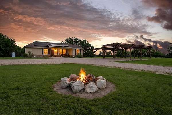 26.2 Acres of Agricultural Land with Home for Sale in Purdon, Texas