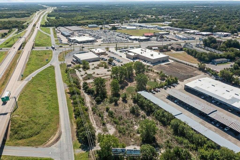 4 Acres of Mixed-Use Land for Sale in Sherman, Texas