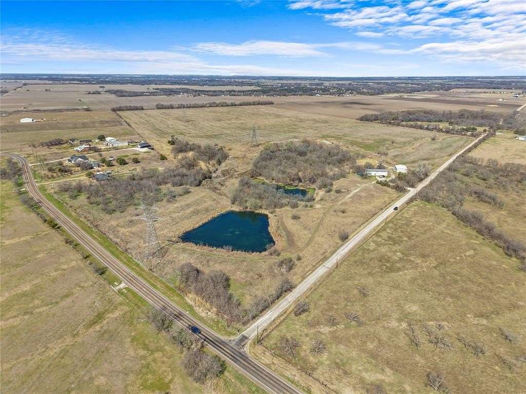 142 Acres of Land for Sale in Palmer, Texas