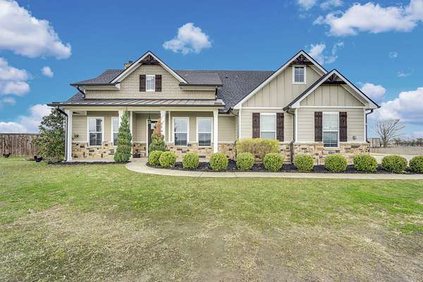 12.6 Acres of Land with Home for Sale in Waxahachie, Texas