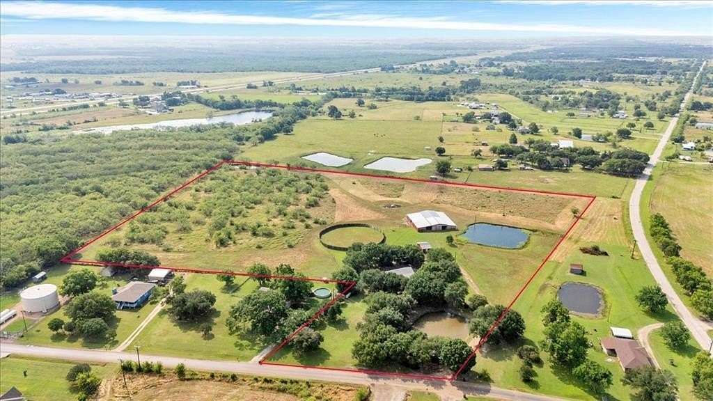 14.3 Acres of Land with Home for Sale in Kaufman, Texas