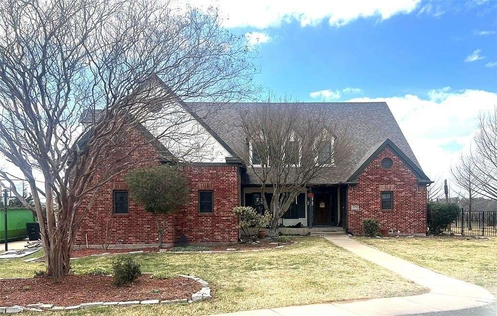 4.4 Acres of Land with Home for Sale in Forney, Texas