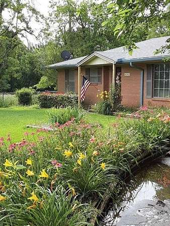 1.72 Acres of Land with Home for Sale in Farmersville, Texas