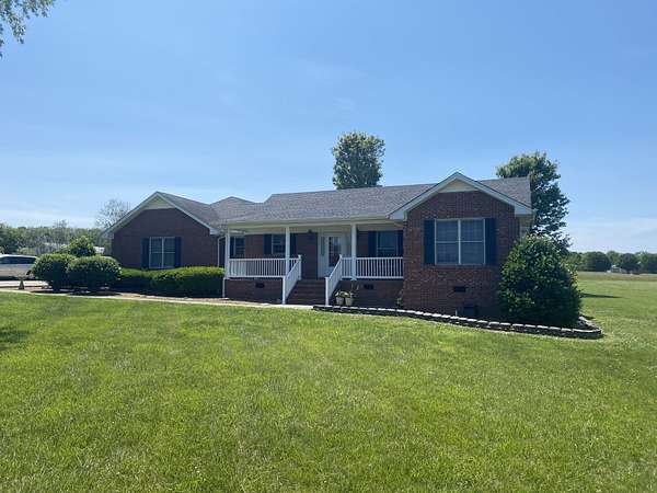 7.3 Acres of Improved Mixed-Use Land for Sale in Shelbyville, Tennessee