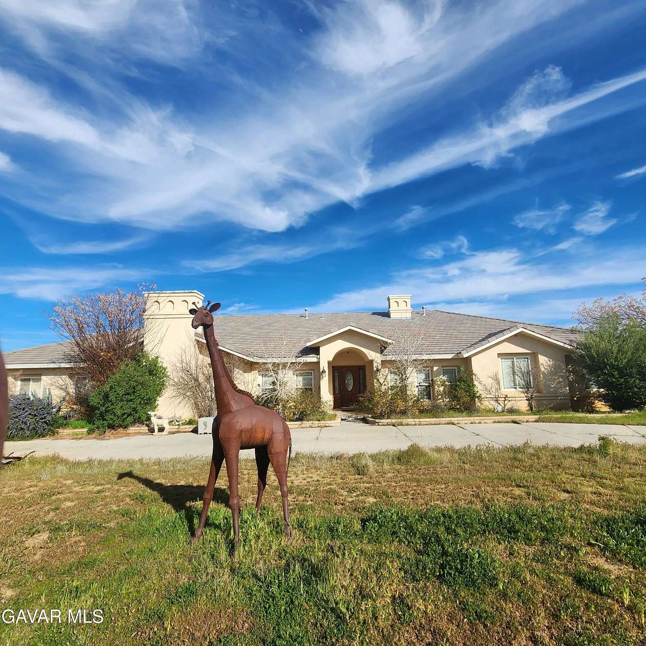 5.22 Acres of Land with Home for Sale in Palmdale, California