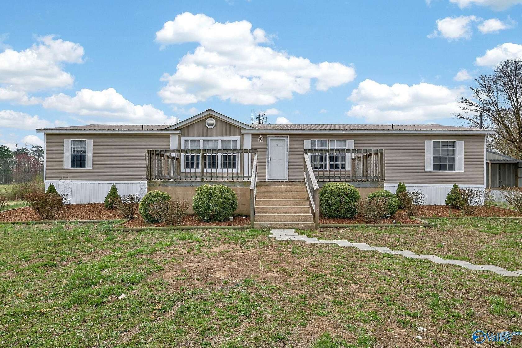 5.14 Acres of Land with Home for Sale in Geraldine, Alabama