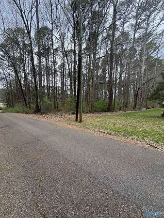 0.94 Acres of Land for Sale in Huntsville, Alabama