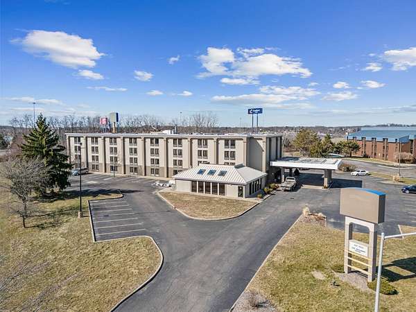 3.2 Acres of Improved Mixed-Use Land for Sale in Canton, Ohio
